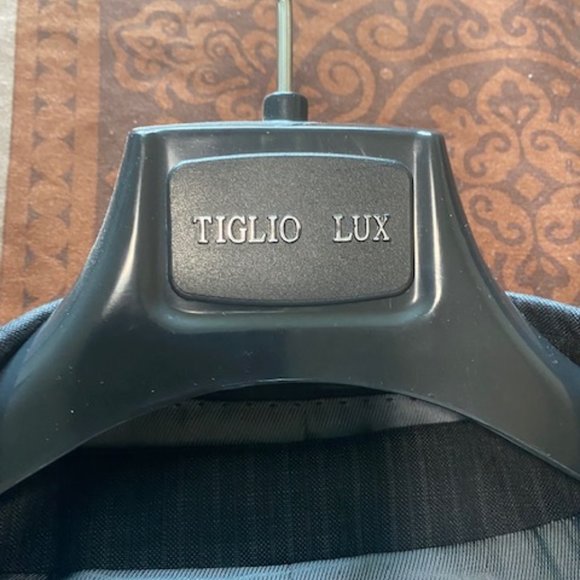 Tiglio Lux  Grey 3 pc Suit - Picture 1 of 3